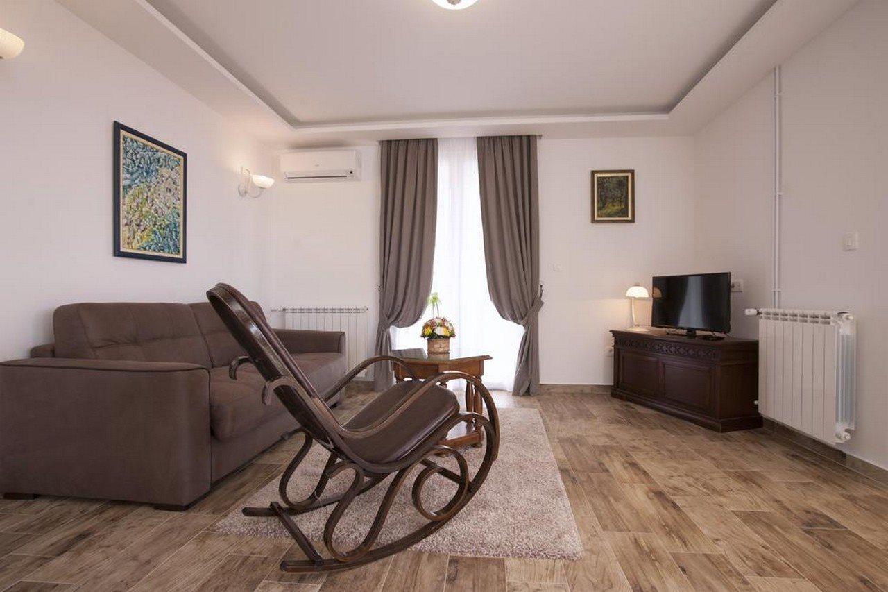 Guest House Medin Petrovac Luaran gambar