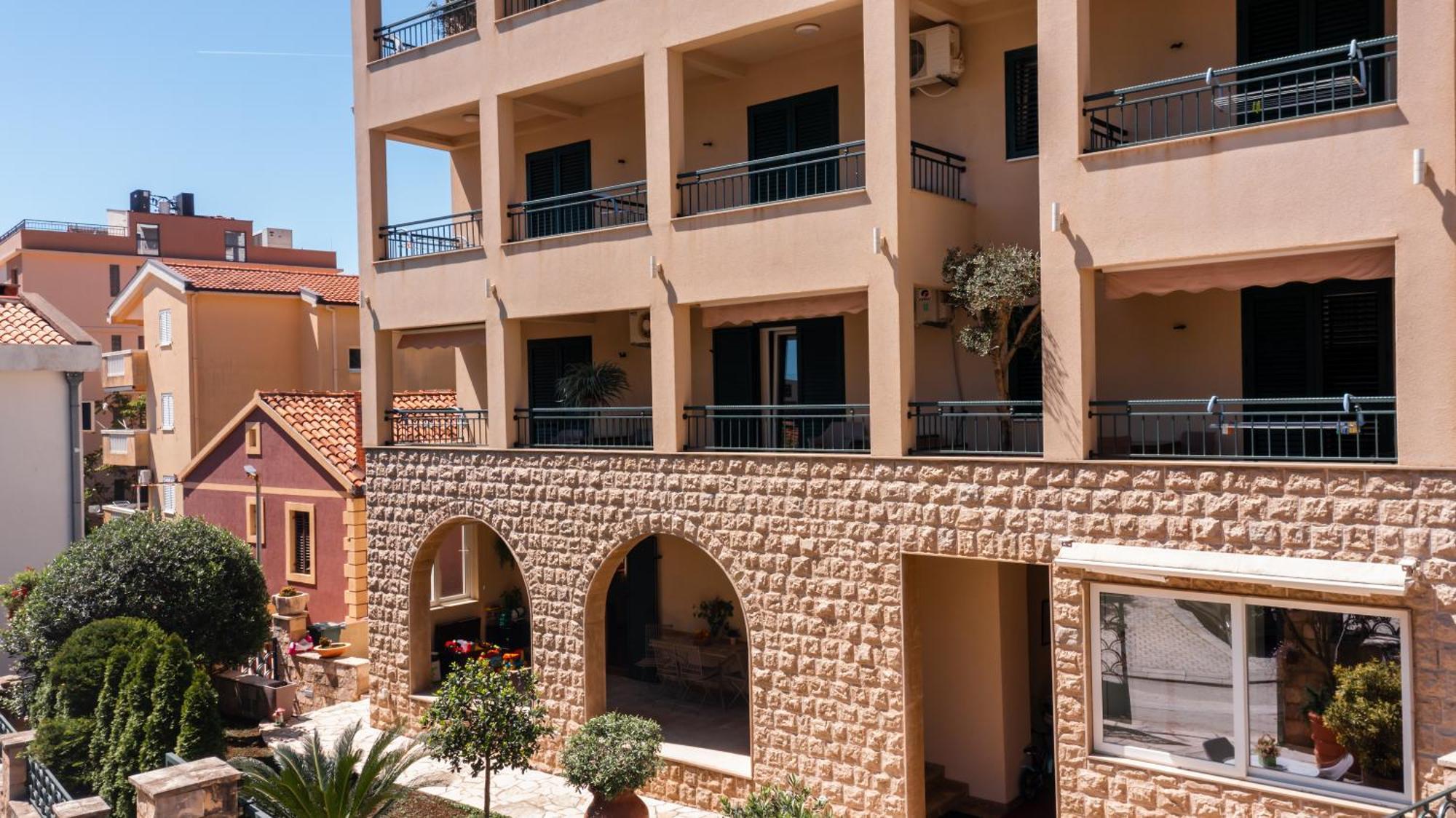 Guest House Medin Petrovac Luaran gambar