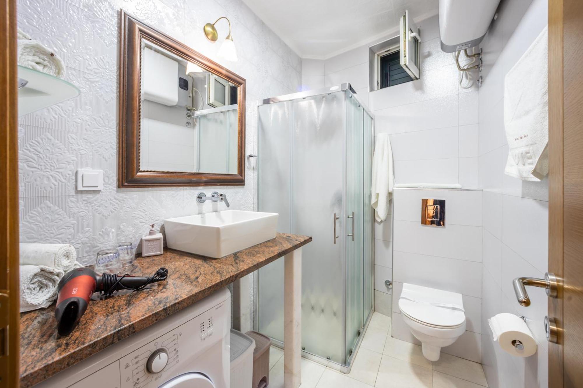 Guest House Medin Petrovac Luaran gambar