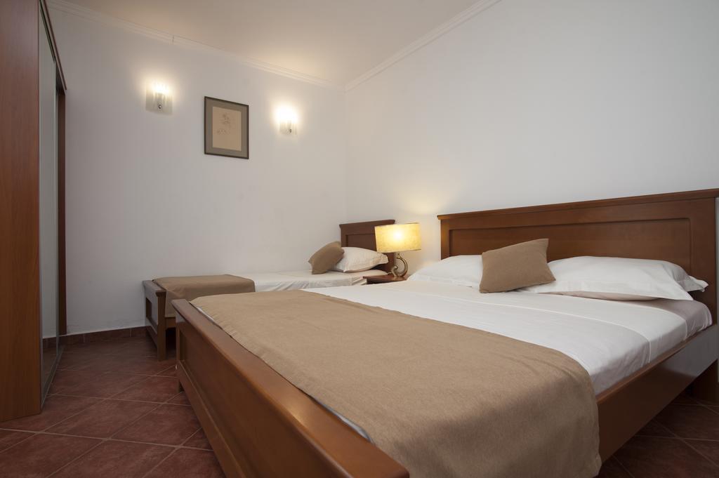 Guest House Medin Petrovac Luaran gambar