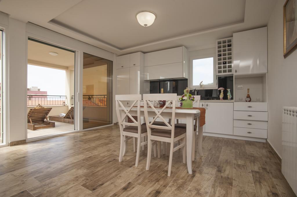 Guest House Medin Petrovac Luaran gambar