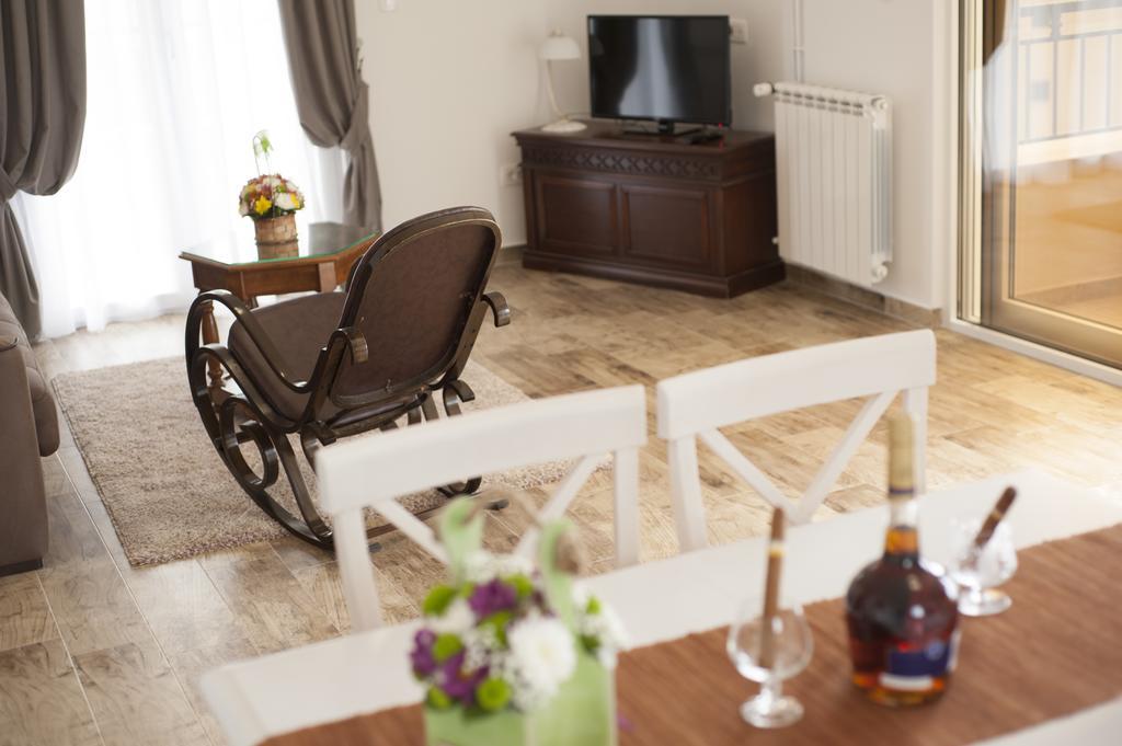 Guest House Medin Petrovac Luaran gambar