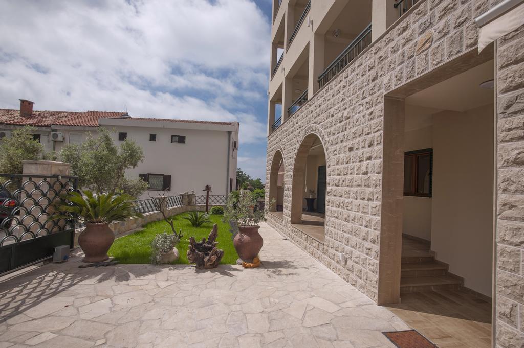 Guest House Medin Petrovac Luaran gambar